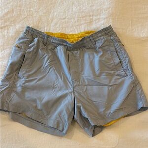 Birddogs Medium 6” Light Gray Athletic Shorts with Yellow Liner